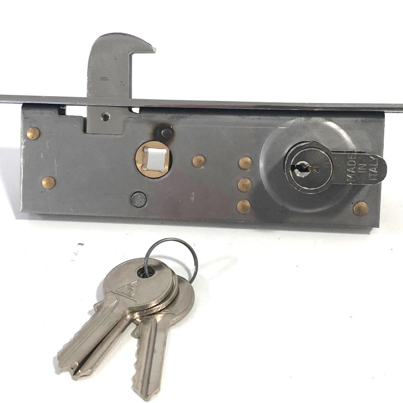 Princess door lock for sliding patio door with 17mm clasp