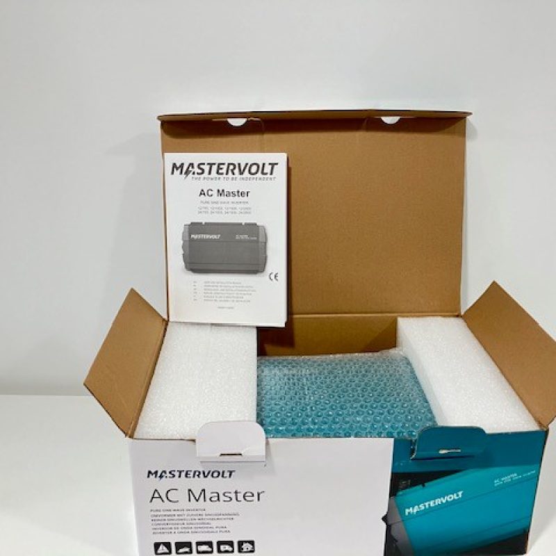 Mastervolt AC Master 24/700