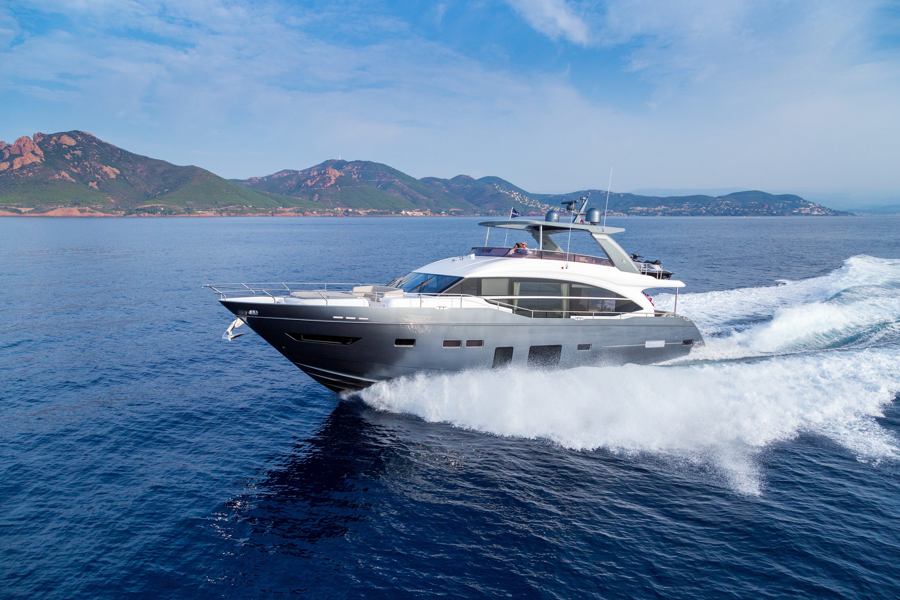 princess 75 yacht review