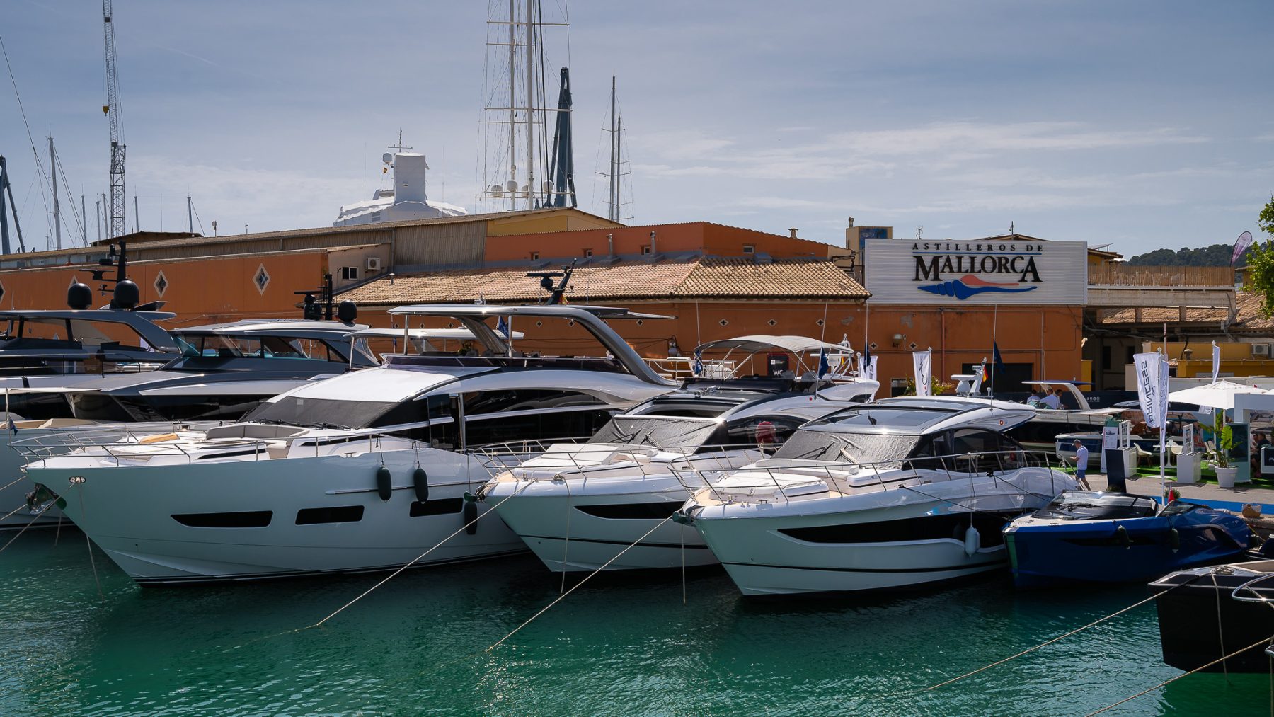 yacht show calendar